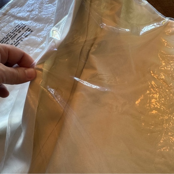 Detailed new winter cardinal pottery barn pillow cover - Picture 5 of 7